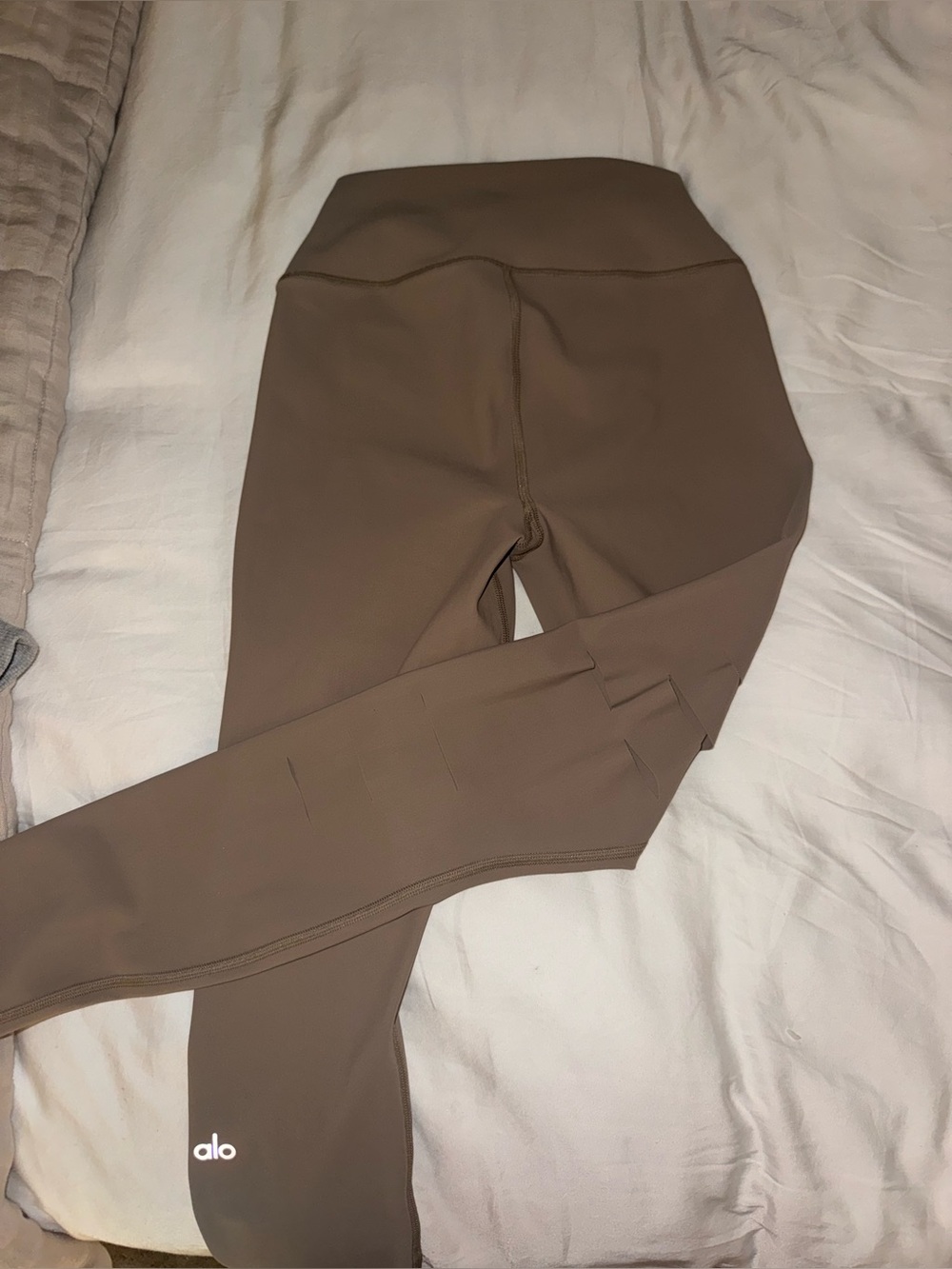 Alo High Rise Ripped Warrior Leggings - Picture 4 of 4